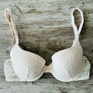 Victoria’s Secret Bra Lined Demi Baby Pink Lace 34C Romantic Cottagecore
